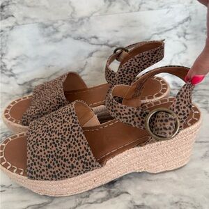 Leopard wedges